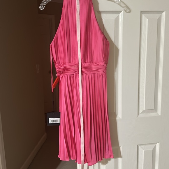 BNWT beautiful hot pink dress - Picture 3 of 5